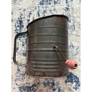 Vintage Bromwell’s Metal Measuring 5-Cup Sifter Red Handle Rustic Farmhouse